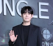 [포토] 류경수 '귀여운 손인사'