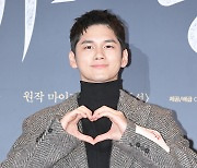 옹성우, 설레는 하트[포토엔HD]