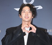 이준기, 믿보배의 하트~[포토엔HD]