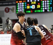 예상은 예상일 뿐…KGC 독주 아래 뜨거웠던 KBL 순위 경쟁