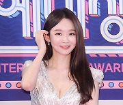 강민경 "연봉 2500만 원 공고는 '사고', 내 불찰이고 실수" [전문]