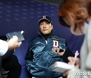 '이승엽호' 두산, 2023년 코치 보직 확정…박정배·조성환 등 합류