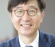 성대 박남규 교수 연구팀, 수분 안정성 획기적으로 높인 태양전지 개발