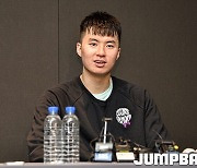 “좀비처럼 다시 일어나겠다” 재활 마친 이현중, 15일 미국 출국···NBA 도전 이어간다