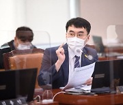 김남국 "尹, '피의자' 이재명 안 만난다?…김건희와 살지 않나"