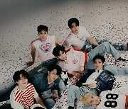 "방탄소년단 다음은 스트레이 키즈"…'맥시던트', 써클차트 연간판매량 2위