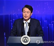 尹대통령 지지율 37%→35%…1주 만에 소폭 하락[한국갤럽]