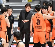 [KBL 올스타 브레이크 리뷰] 여전히 화끈하고 여전히 끈끈한 고양 캐롯, 하지만...