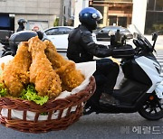 “치킨 배달비만 6천원, 왜 내!” 배달비 ‘O원’ 이용자 폭증