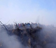 네팔 항공기 추락, 한국인 2명 포함 모두 사망