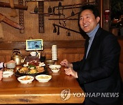 김기현 "연대·포용·통합 '연포탕'"…오세훈 만나 '당심 구애'