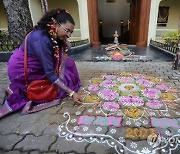 SRI LANKA TRADITION PONGAL FESTIVAL