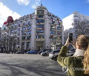 France Yayoi Kusama