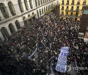 Spain Health Workers Protest