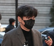 남욱 변호사, '대장동 개발 비리' 공판 출석