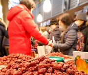 설 차례상 비용, 전통시장이 대형마트보다 싸다