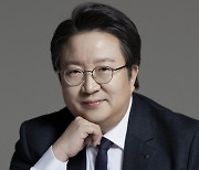 뮤지컬이든, 영화든 '영웅'의 매력은 음악 [김덕희의 온스테이지]