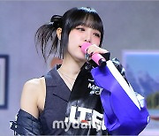 [MD포토] 최예나 '솔로 데뷔 1주년 -1일'