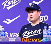 이강철 감독의 ‘키플레이어’..양의지가 살아야 대표팀이 산다