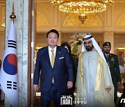 "우리 협력에 한계 없어"…尹, UAE 국빈방문 마치고 스위스로(종합)