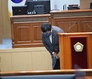 이태원 막말 논란 의원 ‘제명’? 칼자루는 창원시의회로