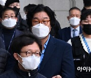 쌍방울 전 비서실장 "이재명, 김성태와 가까운 관계"