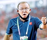 Park Hang-seo ends Vietnam career with AFF Championship final loss