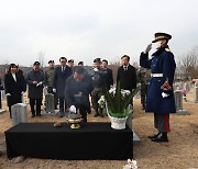 “명령 따른 그들에게 무슨 죄 있겠나”...5월 단체, 화해의 참배