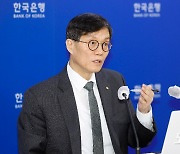 기준금리 인상에도 예적금 금리 인상 더뎌…만기 긴 상품 주목해야