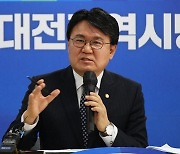 황운하 "이장우 대전시장, 친윤 돌격대 선봉장 자처"