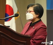 '포럼 사의제' 공동대표 정현백 전 여가부 장관