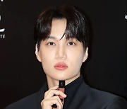 [포토] 엑소 카이 '츄파춥스 포즈'