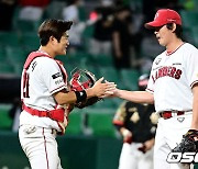 우승팀 고민은 불펜진? 포수 김민식의 항변, "우리 투수들 약하지 않아요" [오!쎈 인터뷰]