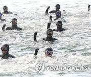 해군 SSU "혹한 날씨 춥지 않습니다"