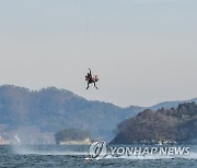 해군 해난구조전대(SSU), 혹한기 항공구조훈련