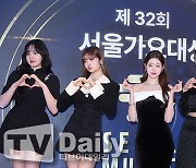 [TD포토] 아이브 '다이브 사랑해~'