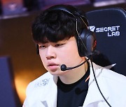 '클리드' 김태민, 한화생명 유니폼으로 갈아입고[포토]