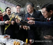 전통시장 찾은 정진석 비대위원장