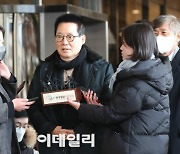 '서해피격 은폐·월북몰이'…文정권 안보라인 재판 오늘 시작