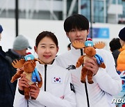 김민선·안현준 '동계U대회 혼성계주 금메달 땄어요'