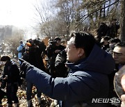 구룡마을 화재현장 찾은 정진석 비대위원장