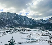 [카메라 속 세상] 울릉은 지금 설국(雪國)... ‘눈축제’ 대박 예감