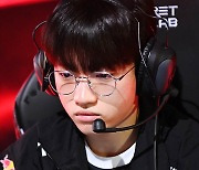 '케리아의 명품 애쉬!' T1, 완벽한 경기력으로 kt 제압…2승 달성 [LCK]