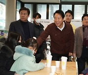 오세훈, 설 민생 현장 점검…"전통시장 애용해달라"(종합)