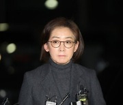 나경원 측 “여전히 전의에 불타. 설연휴 끝나고 보수의 상징적 장소서 출마 선언 검토”