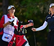 헨더슨, LPGA 투어 시즌 개막전 2R 단독 선두…대니엘 강 7위