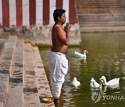 INDIA RELIGION HINDU RITUALS