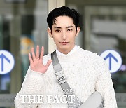 이수혁 '공항 빛내는 패셔니스타' [TF사진관]