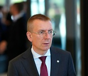 라트비아 "러시아와의 외교관계 격하할 것…에스토니아와 연대"