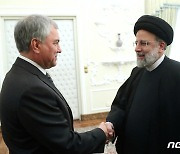 이란 대통령 예방하는 러시아 국가 두마 의장
